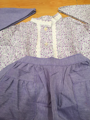 Comprar Conjunto Casera Morado Flores y Rayas - Trajes Neska - Baserritarra Niña