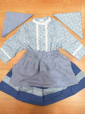 Comprar Conjunto Casera Azul Flores y Rayas - Trajes Neska - Baserritarra Niña