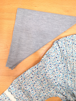 Comprar Conjunto Casera Azul Flores y Rayas - Trajes Neska - Baserritarra Niña