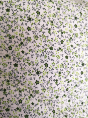 Comprar Pañuelo Casera Grande Flores Mini verde fondo claro - Pañuelos y Delantales Regionales