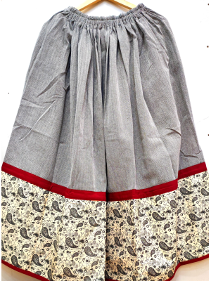 Falda Casera Gris y bies Beige con Flores Araotz - Faldas Regionales, Enaguas y Pololos