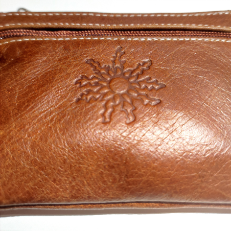 monedero con Eguzkilore de Piel Marron - Bolsos y Carteras Vascas