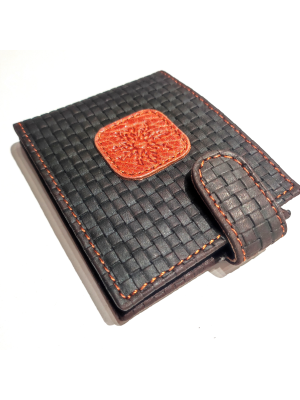Cartera con Eguzkilore de Piel trenzada Negra - Bolsos y Carteras