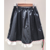 Falda Casera Negra Motas con Puntilla