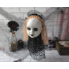 Cabeza Cortada con Mantilla
