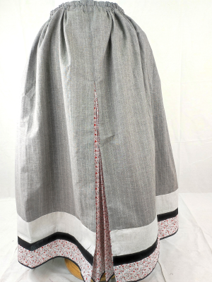 Falda Casera Gris Rayas, Liso y Flor