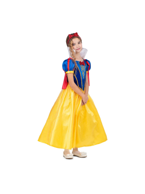 Costume of snow White Winter