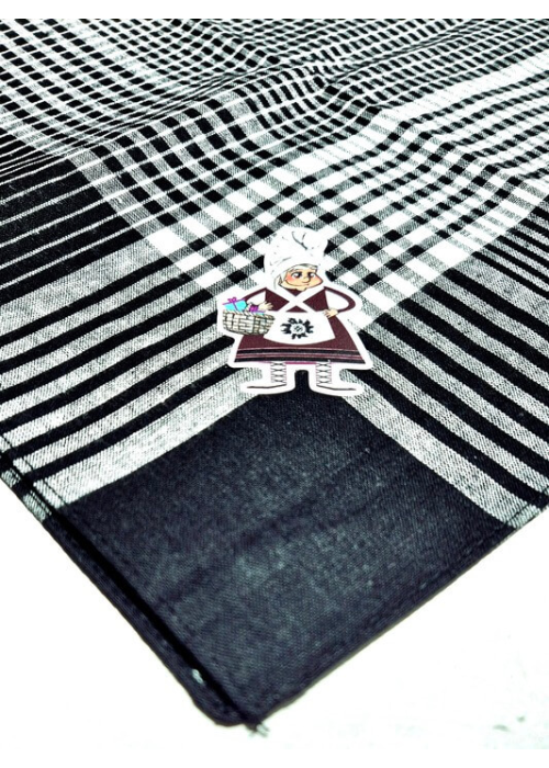 Pañuelo de Mari Domingi cuadros negro