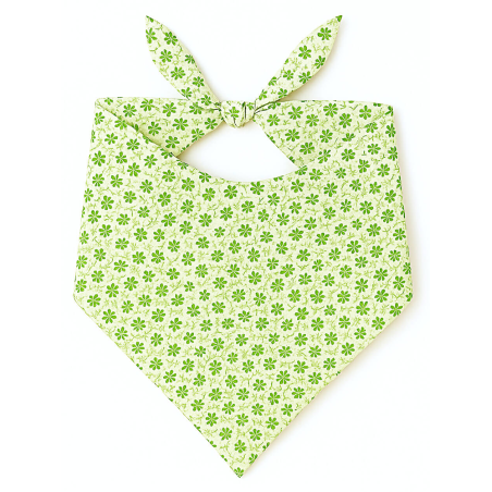 Pañuelo o zapi de neska Flores Verdes - Pañuelos Trajes Regionales