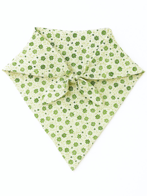 Pañuelo o zapi de neska Flores Verdes - Pañuelos Trajes Regionales
