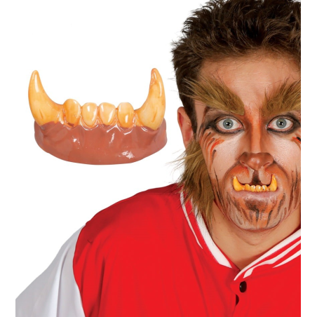 Les dents amb un home Llop